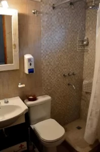 Cabañas Las Retamas baño