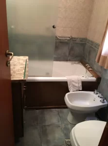 Aparthotel Rotuí baño