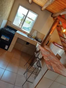 Casa Sara House cocina y mesada