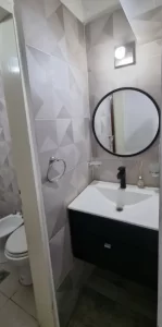 Departamentos El Sendero antebaño con espejo