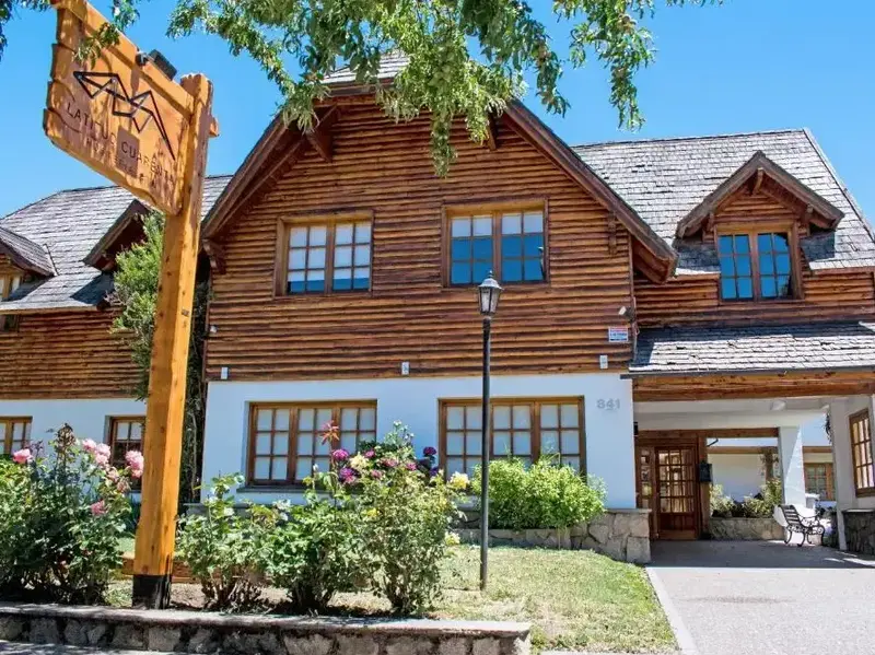 Hostal Latitud Cuarenta