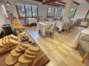 Hostal Latitud Cuarenta comedor