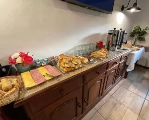 Hostal Latitud Cuarenta desayuno 2