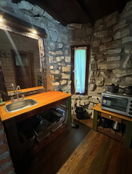 Cabañas Arehue antebaño con horno