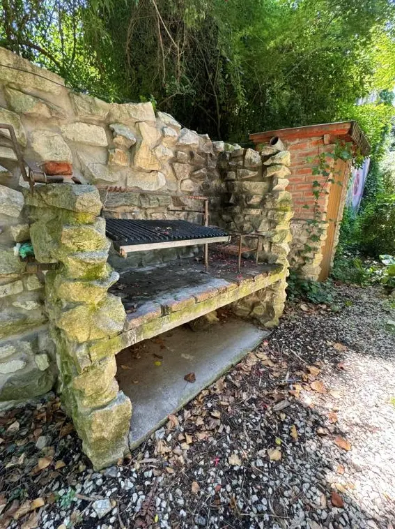 Cabañas Arehue asador afuera