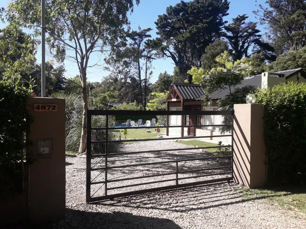 Cabañas Villapaz portón del frente