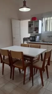 Casa Luli mesa del comedor