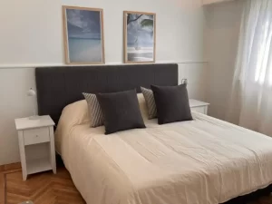 Casa Quiet House habitación con cama doble