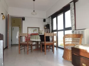 Departamento Calabria PM mesa de comedor