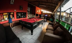 Hostel Carrusel mesa de pool