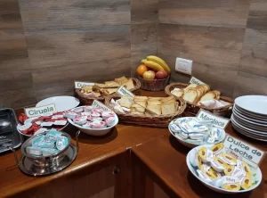 Hotel Catedral desayuno