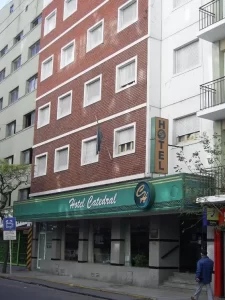 Hotel Catedral el hotel por fuera
