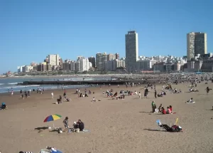 Playa Bristol desde el arena