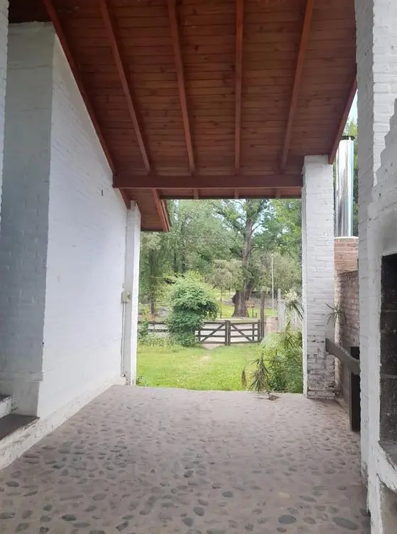 Cabañas La Petunia estacionamiento