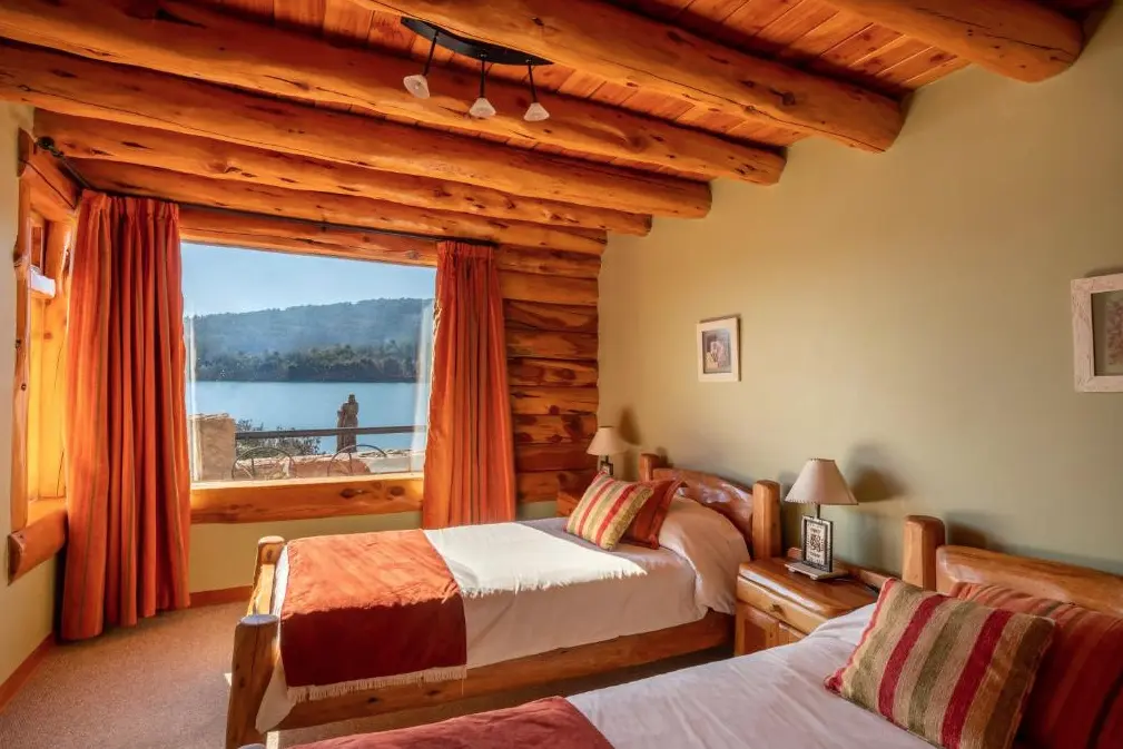 Cabañas Puerto Pireo camas individuales