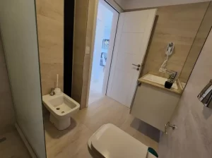 Departamentos Complejo Prisma baño desde arriba
