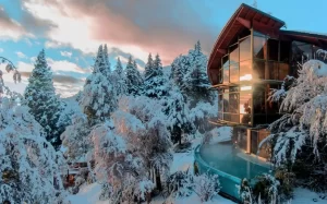 Hotel Design Suite Bariloche desde afuera