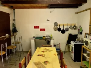 Aparthotel La Loma mesa de comedor