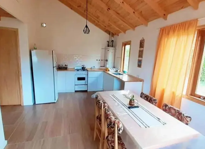 Cabaña Meely cocina comedor
