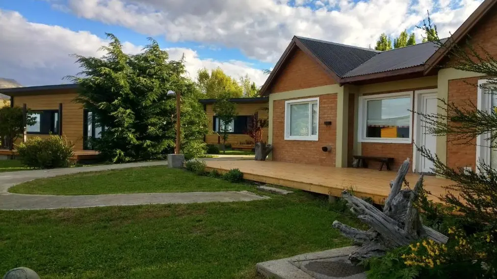 Cabañas La Chacra camino por fuera