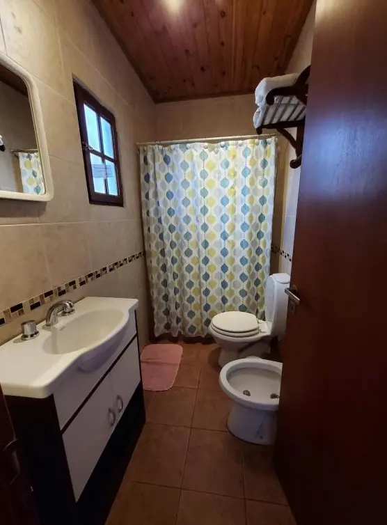 Cabañas Normana Inn puerta del baño