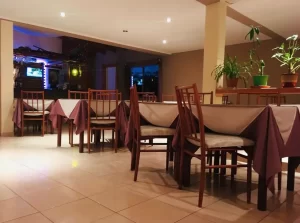 Hotel Koi Mahik comedor