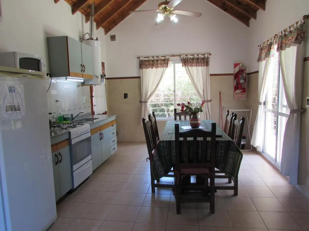Cabañas Maitén cocina comedor