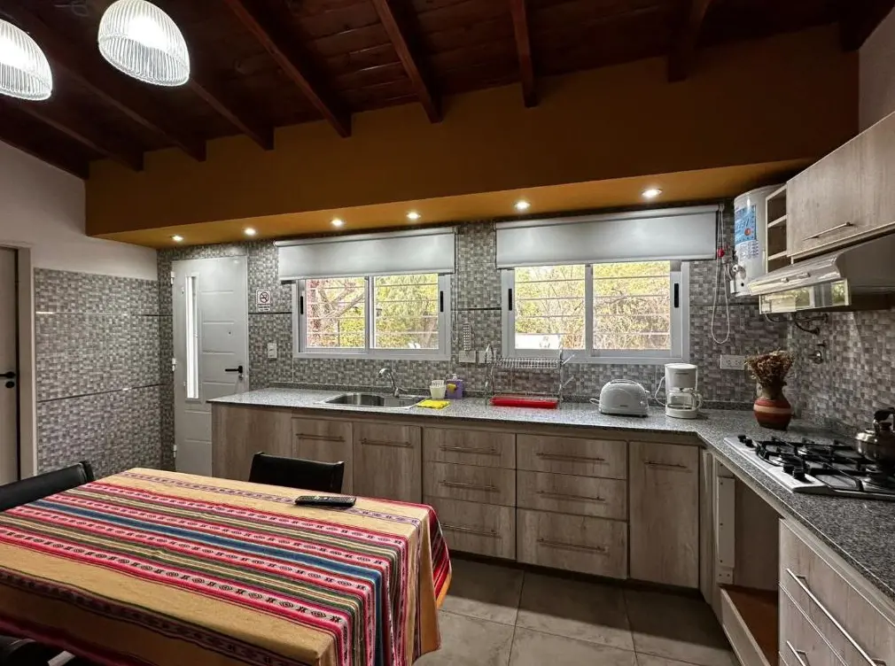 Cabañas Maitén mesada