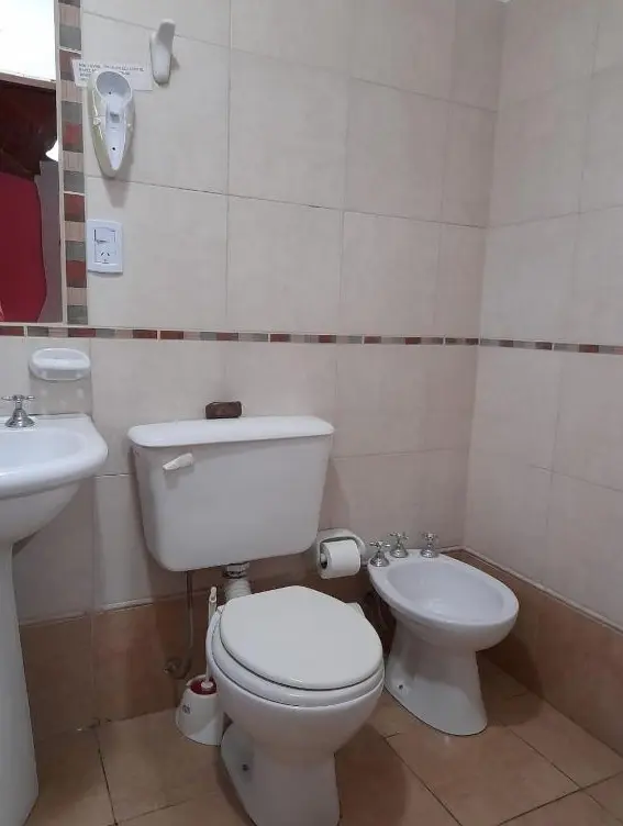 Cabañas Mi Viejo Vicente inodoro del baño