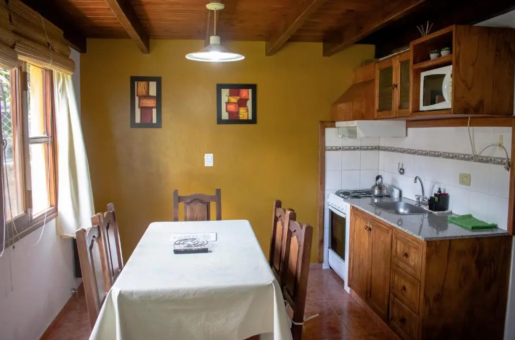 Cabañas Monteolivos cocina comedor