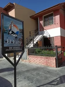 Hostel El Faro por fuera