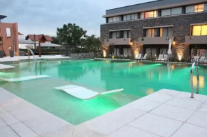 Hotel Altos de Merlo Suites pileta