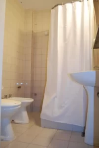 Hotel Gran Madryn baño entero