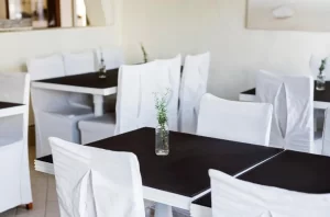 Hotel Samay Huasi mesas para comer