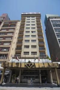 Hotel Versailles por fuera