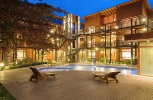 Aparthotel Amonite deck