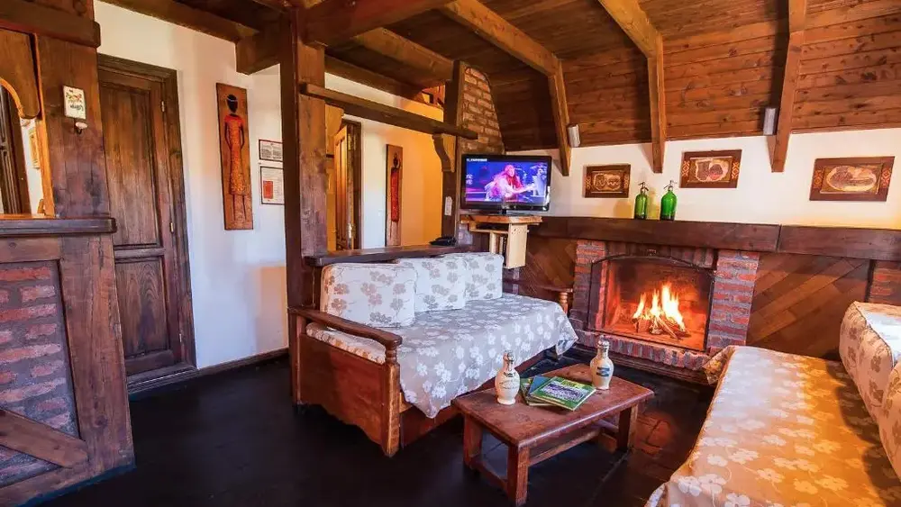 Cabañas Antilhué chimenea