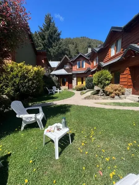 Cabañas Arique jardín