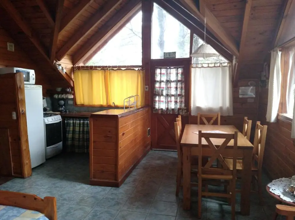 Cabañas Calen-Hue cocina comedor