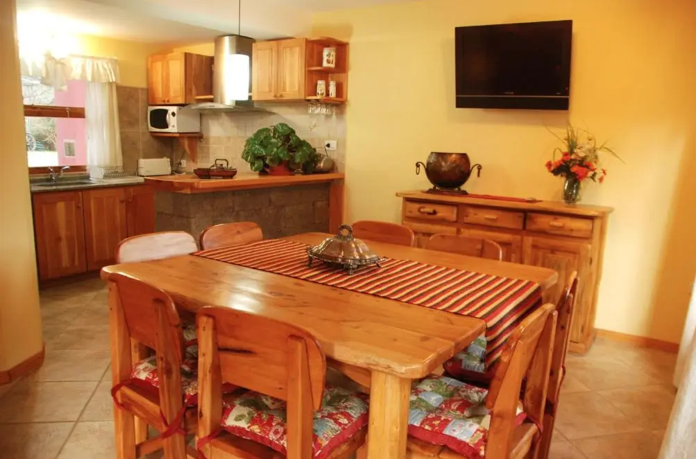Cabañas Maniu cocina comedor