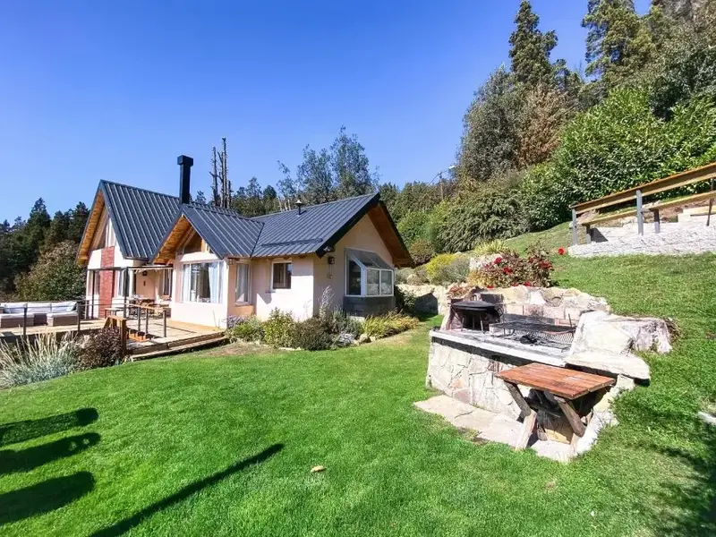 Cabañas Ventanas al Lago parrilla