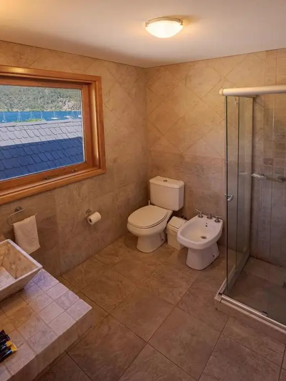 Cabañas del Lácar inodoro