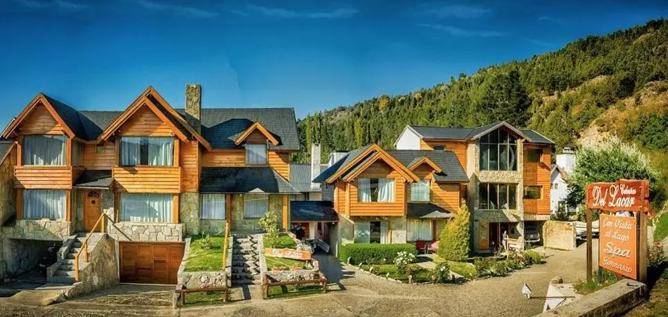 Cabañas del Lácar por fuera