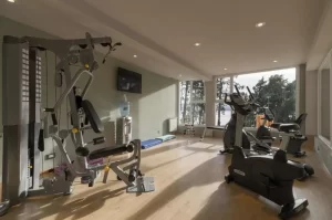 Hotel Águila Mora gimnasio