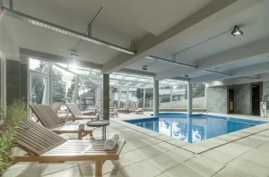 Hotel Águila Mora pileta