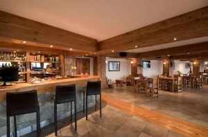 Hotel Huemul barra