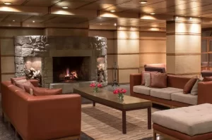 Hotel NH Bariloche Edelweiss sala de estar