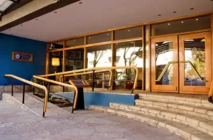 Hotel Nahuel Huapi entrada