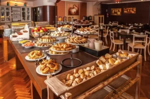 Hotel Sheraton Bariloche desayuno