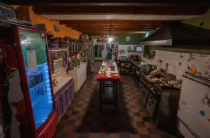 Hostel Alhue Patagonia cocina